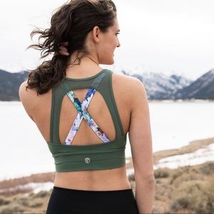 Born primitive Barbella box collab